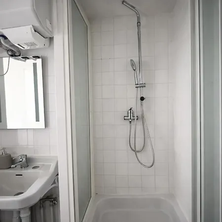 Spacieux De 2 Pieces A Montmartre Apartment Paris